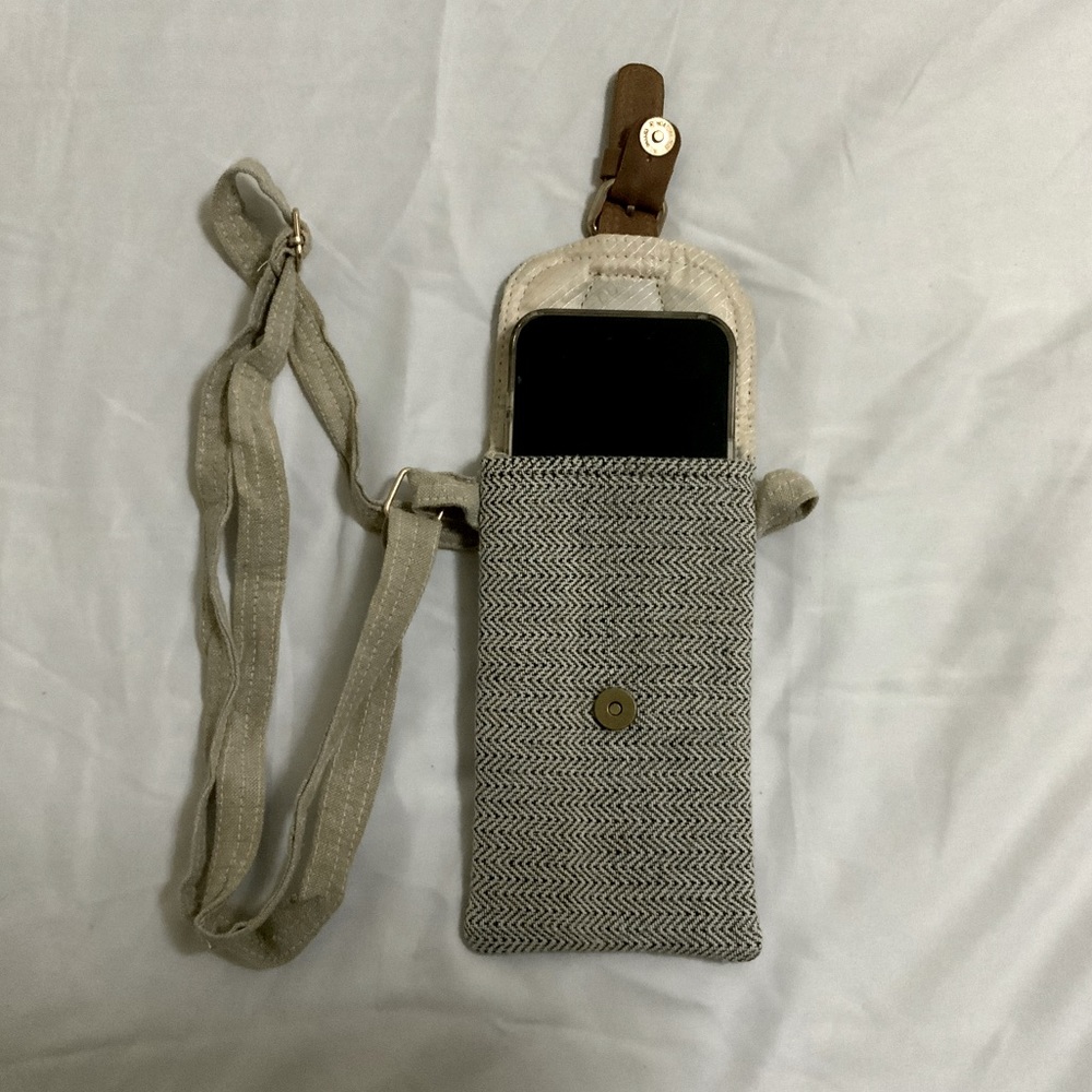 Mobile pouch. Hand made from Nepal handicraft